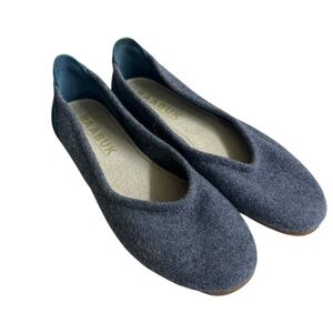 Baabuk 39 navy blue wool ballet flats